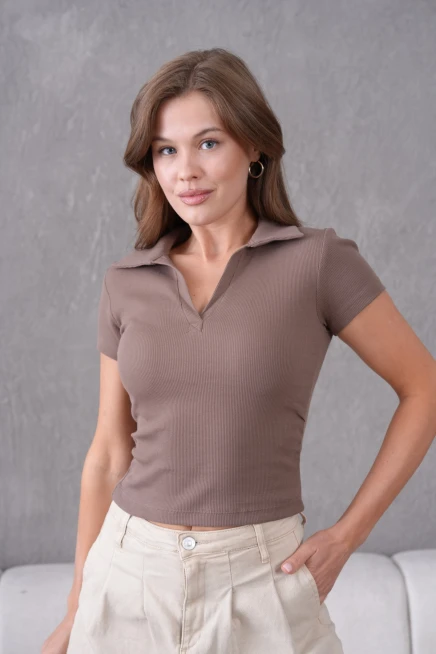 Polo Yaka Büzgü Detay Kısa Kol Slim Fit Kaşkorse Basic T-Shirt