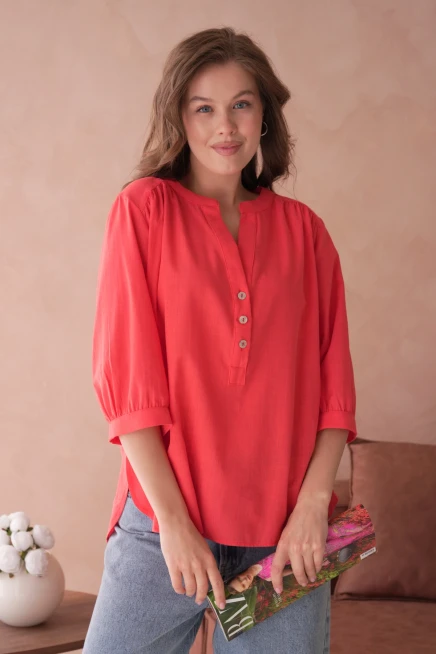 V Yaka Düğme Detaylı Dokuma Bluz