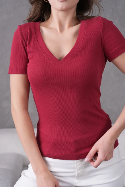 V Yaka Likralı Slim Fit Basic T-Shirt