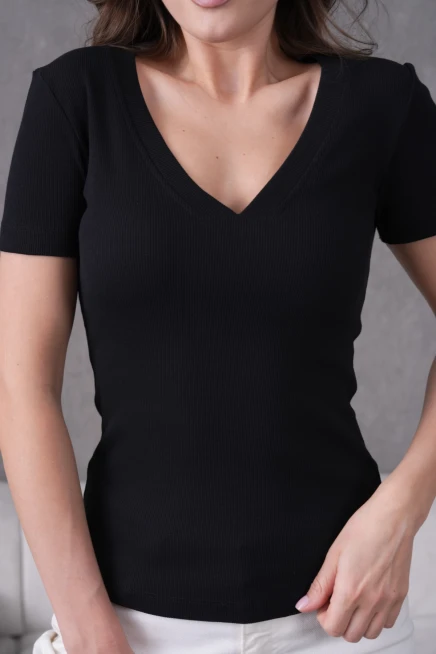 V Yaka Likralı Slim Fit Basic T-Shirt