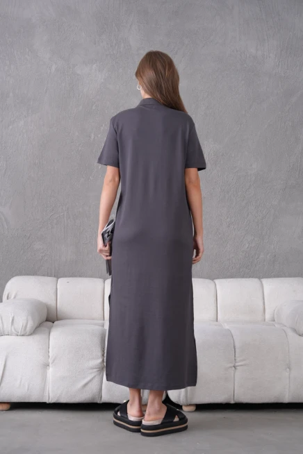 Polo Yaka Kısa Kol Yırtmaçlı Salaş Penye Elbise