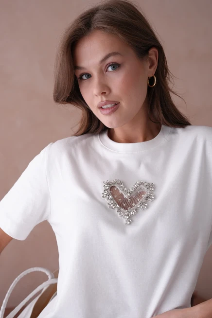 Taş Aksesuar Detaylı Kısa Kol Basic T-Shirt