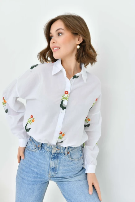 Çiçek Nakış Detaylı Gömlek
