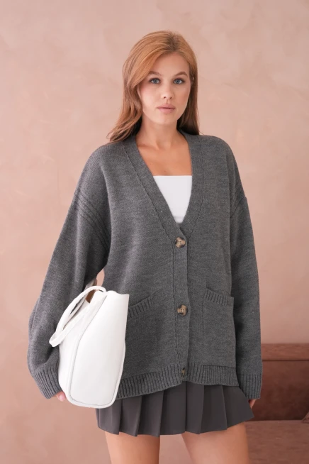 Kadın Açık Yaka Düğme Detay Çizgili Oversize Triko Kazak