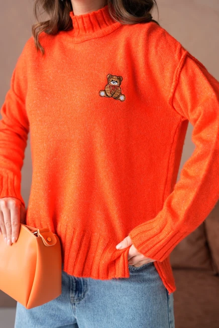 Kadın Dik Yaka Nakış Detay Yırtmaçlı Triko Kazak