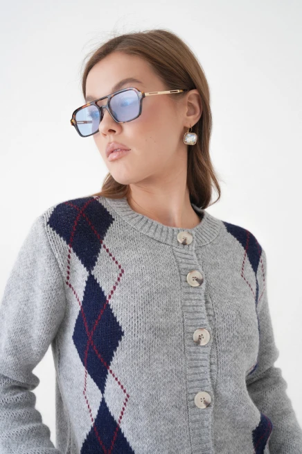 Kadın gri bisiklet yaka düğme detay desenli triko hırka 8605sw