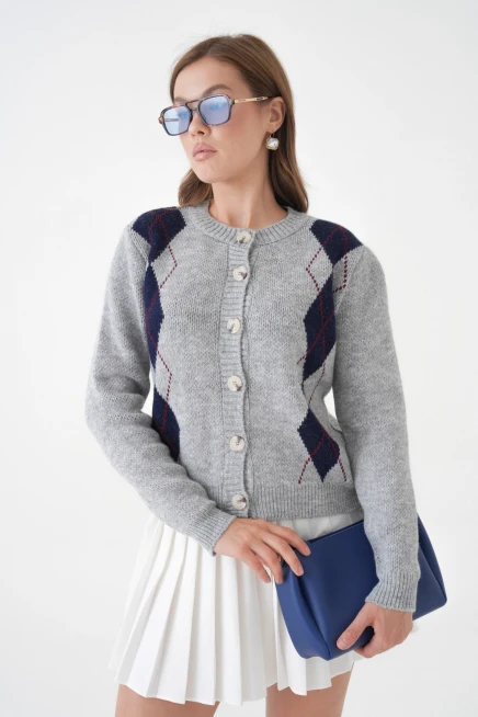 Kadın gri bisiklet yaka düğme detay desenli triko hırka 8605sw