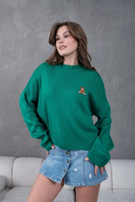 kadın yeşil dik yaka oversize nakışlı triko kazak 224301