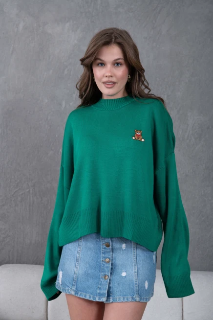 kadın yeşil dik yaka oversize nakışlı triko kazak 224301