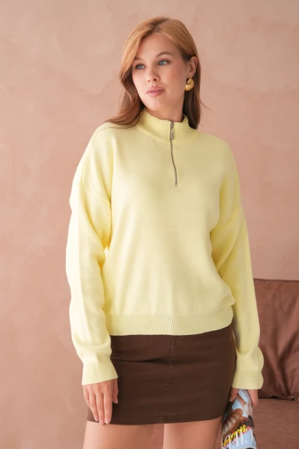 Kadın Yarım Balıkçı Yaka Fermuar Detay Oversize Triko Kazak