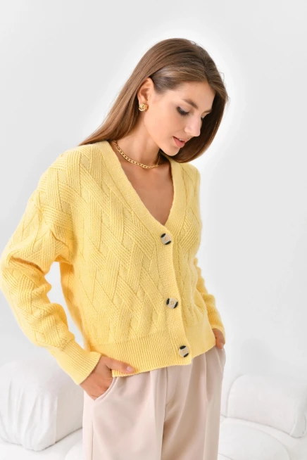 Yumuşak Dokulu Sarı Hırka