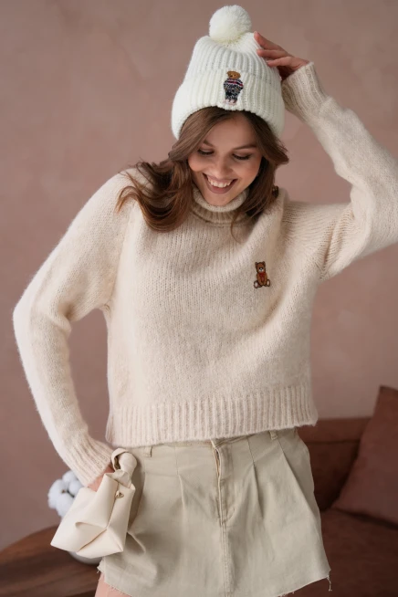 Kadın Balıkçı Yaka Nakış Detaylı Yumuşak Dokulu Kaşkorse Triko Kazak