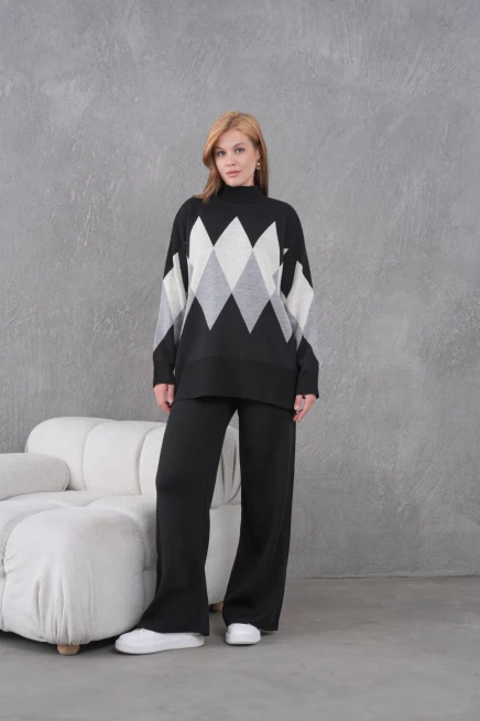 Kadın Dik Yaka Desenli Yırtmaçlı Kazak Pantolon İkil Triko Takım