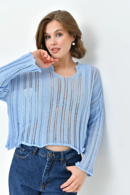 Kadın Dik Yaka Örgü Detaylı Crop Triko Kazak