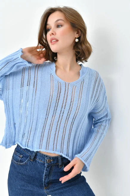 Kadın Dik Yaka Örgü Detaylı Crop Triko Kazak