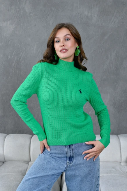 Kadın Dik Yaka Saç Örgü Nakış Detaylı Triko Kazak