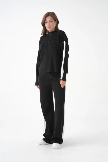 Kadın Dik Yaka Yarım Pat Fermuar Örgü Detay Kazak Pantolon İkili Triko Takım