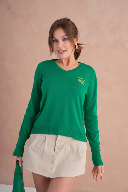 Kadın V Yaka Nakış Detay Kolu Troklu Triko Kazak