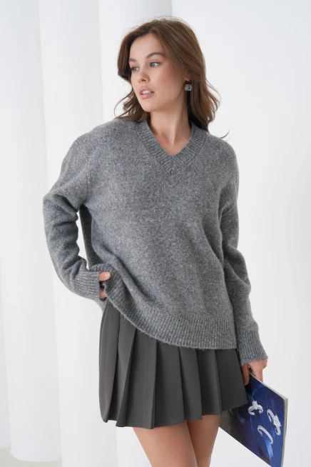 Kadın V Yaka Yumuşak Dokulu Oversize Triko Kazak