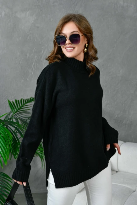 Kadın Yarım Balıkçı Yaka Yırtmaçlı Oversize Triko Kazak