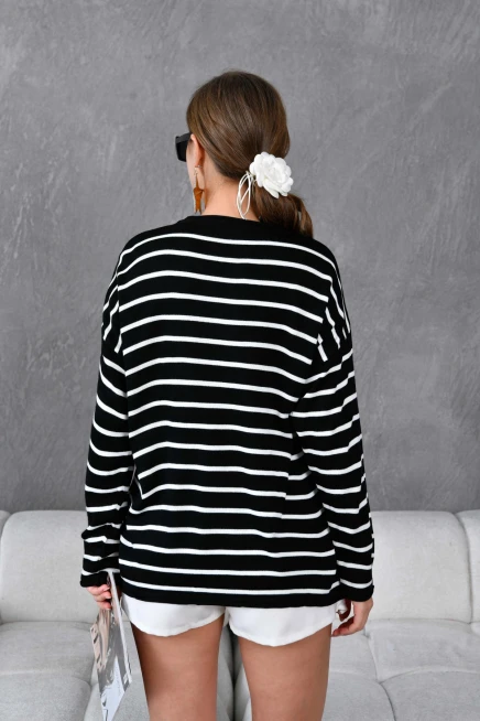 Kadın Bisiklet Yaka Çizgili Nakış Detay Oversize Triko Kazak