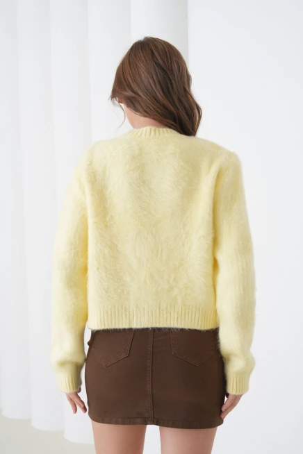 Kadın Bisiklet Yaka Düğme Detaylı Yumuşak Dokulu Şardonlu Triko Ceket