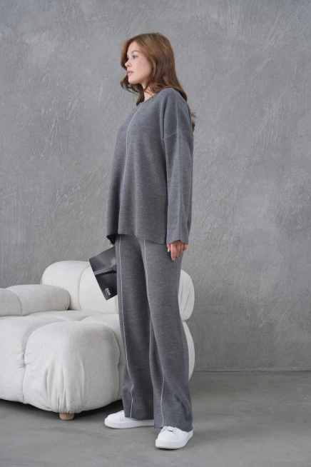 Kadın Bisiklet Yaka Yırtmaçlı Oversize Kazak Pantolon İkili Triko Takım