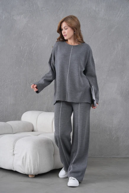 Kadın Bisiklet Yaka Yırtmaçlı Oversize Kazak Pantolon İkili Triko Takım