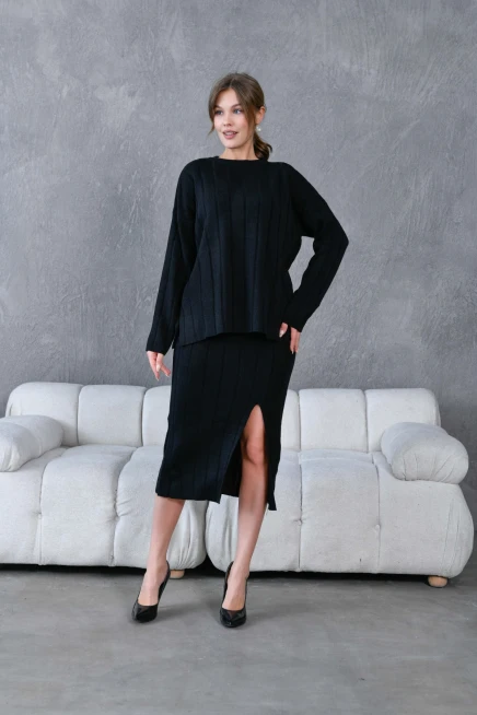 Kadın Bisiklet Yaka Yırtmaçlı Kazak Etek İkili Triko Takım