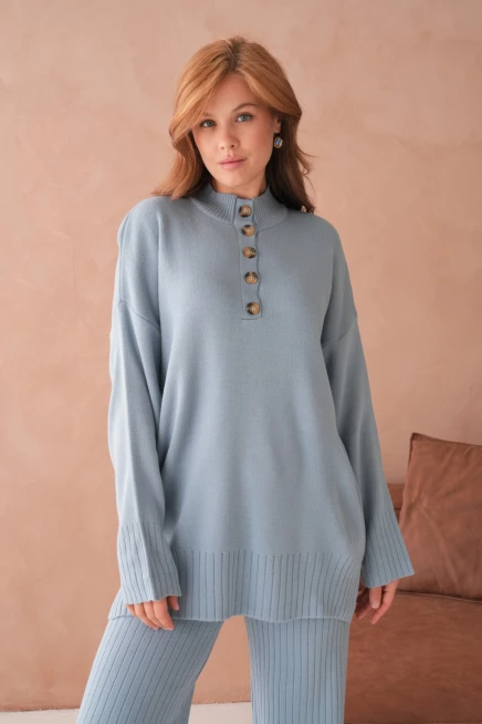 Kadın Dik Yaka Düğme Detay Yırtmaçlı Salaş Kazak Pantolon İkili Triko Takım