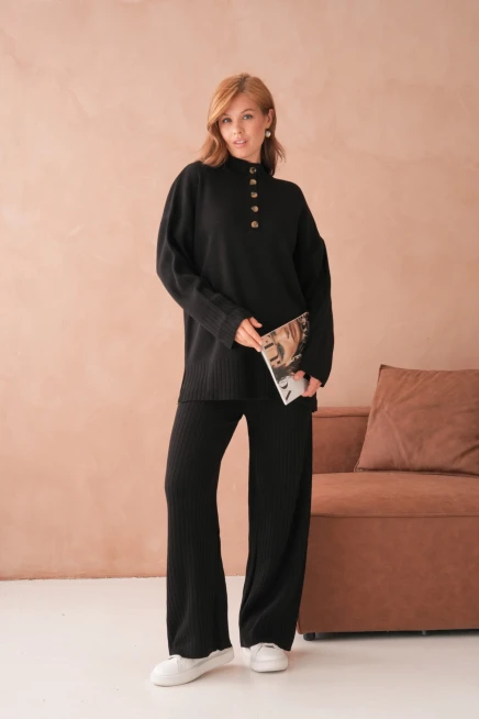 Kadın Dik Yaka Düğme Detay Yırtmaçlı Salaş Kazak Pantolon İkili Triko Takım