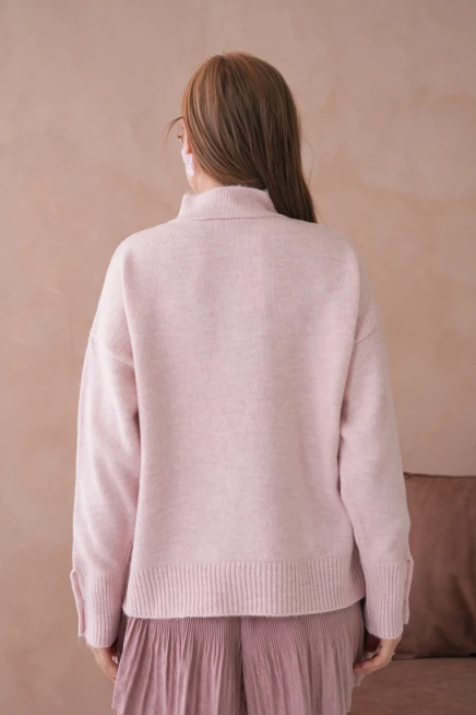 Kadın Dik Yaka Kolları Düğme Detaylı Yumuşak Dokulu Şardonlu Triko Kazak