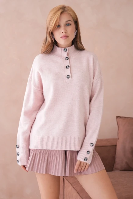 Kadın Dik Yaka Kolları Düğme Detaylı Yumuşak Dokulu Şardonlu Triko Kazak