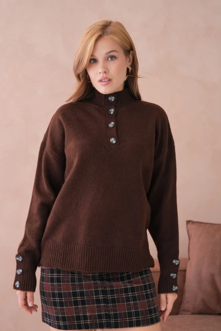 Kadın Dik Yaka Kolları Düğme Detaylı Yumuşak Dokulu Şardonlu Triko Kazak