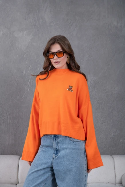 Kadın Dik Yaka Oversize Nakışlı Triko Kazak