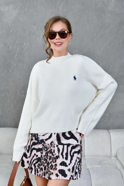 Kadın Dik Yaka Oversize Nakışlı Triko Kazak