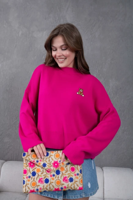 Kadın Dik Yaka Oversize Nakışlı Triko Kazak