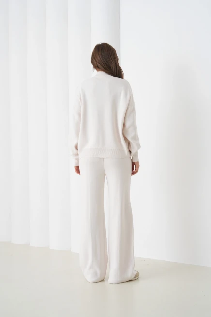 Kadın Dik Yaka Yarım Pat Fermuar Yırtmaçlı Kazak Pantolon İkili Triko Takım