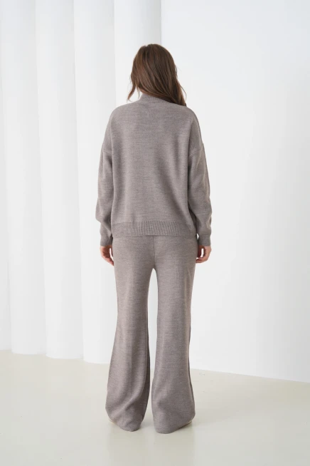 Kadın Dik Yaka Yarım Pat Fermuar Yırtmaçlı Kazak Pantolon İkili Triko Takım