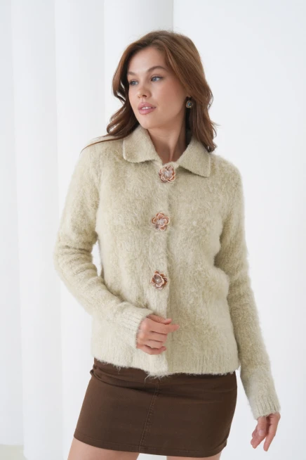 Kadın Polo Yaka Taşlı Gül Düğme Detaylı Bürümcük Yumuşak Dokulu Triko Ceket