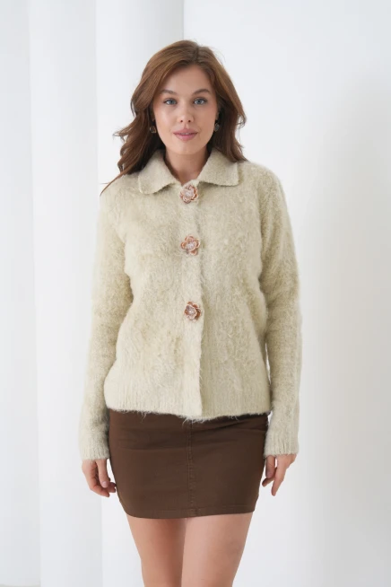 Kadın Polo Yaka Taşlı Gül Düğme Detaylı Bürümcük Yumuşak Dokulu Triko Ceket