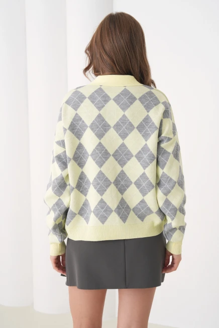 Kadın Polo Yaka Yarım Pat Düğme Detay Desenli Oversize Triko Kazak