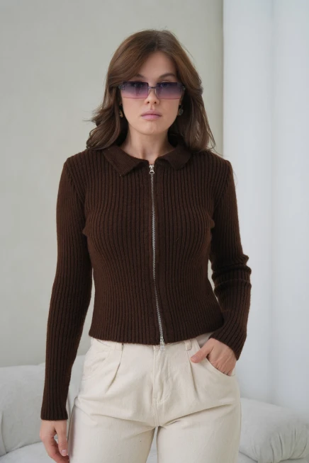 Kadın Polo Yaka Fermuar Detaylı Yumuşak Dokulu Fitilli Triko Ceket