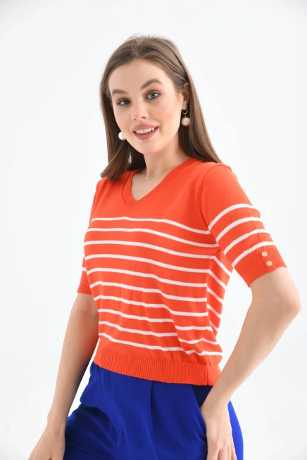 Kadın V Yaka Çizgili Kısa Kol Triko Kazak