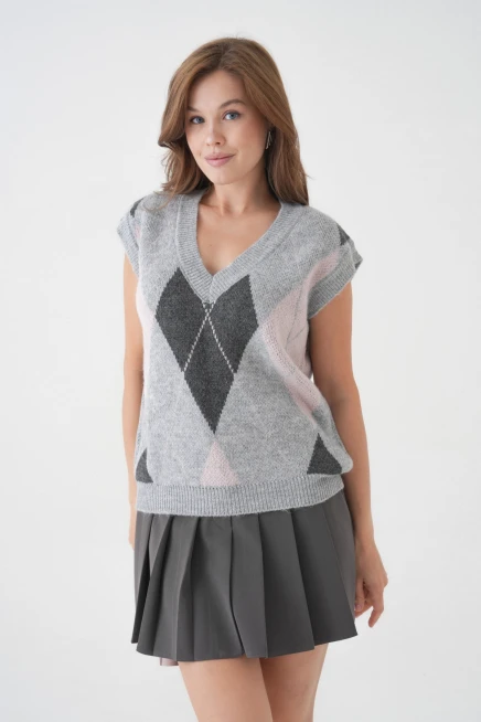 Kadın V Yaka Desenli Yumuşak Dokulu Triko Sweater