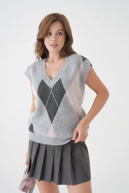 Kadın V Yaka Desenli Yumuşak Dokulu Triko Sweater