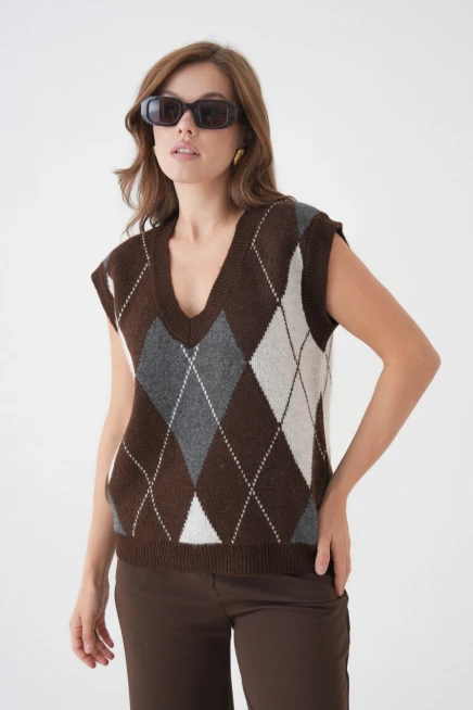 Kadın V Yaka Desenli Yumuşak Dokulu Triko Sweater