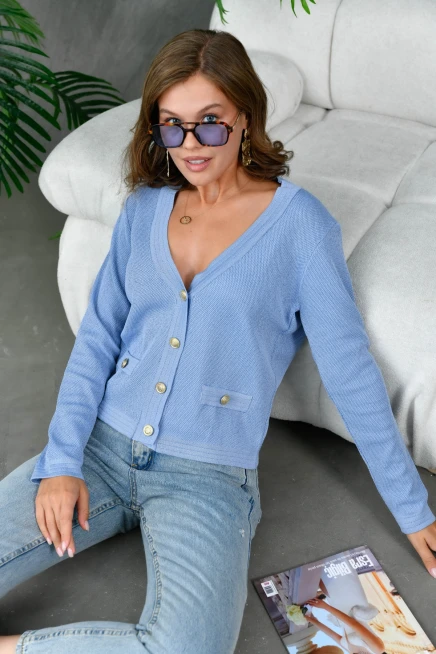 Kadın V Yaka Düğme Detay Nakışlı Triko Hırka