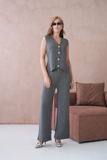 Kadın V Yaka Düğme Detay Yelek Pantolon İkili Triko Takım