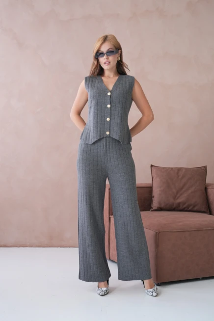 Kadın V Yaka Düğme Detay Yelek Pantolon İkili Triko Takım